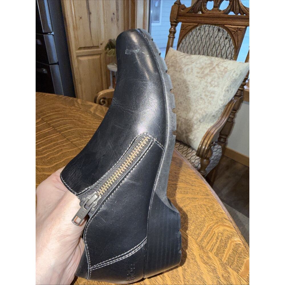 Taos Daily Women’s black leather ankle boots Size 7.5 Excellent Condition - Picture 15 of 16